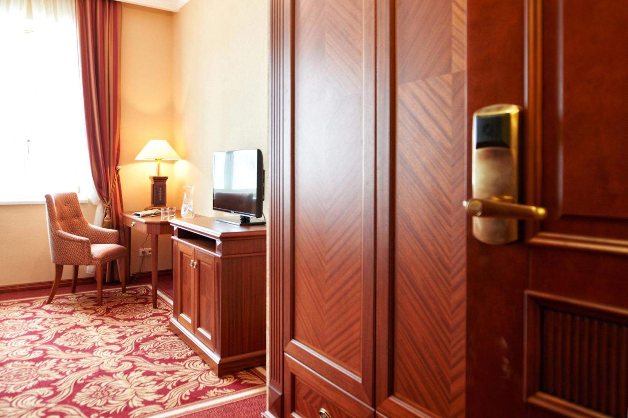 Palac Zelechow Spa & Wellness Dış mekan fotoğraf