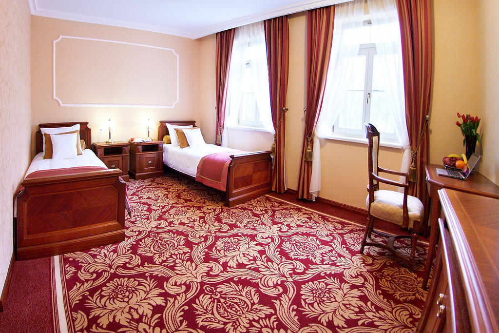 Palac Zelechow Spa & Wellness Oda fotoğraf