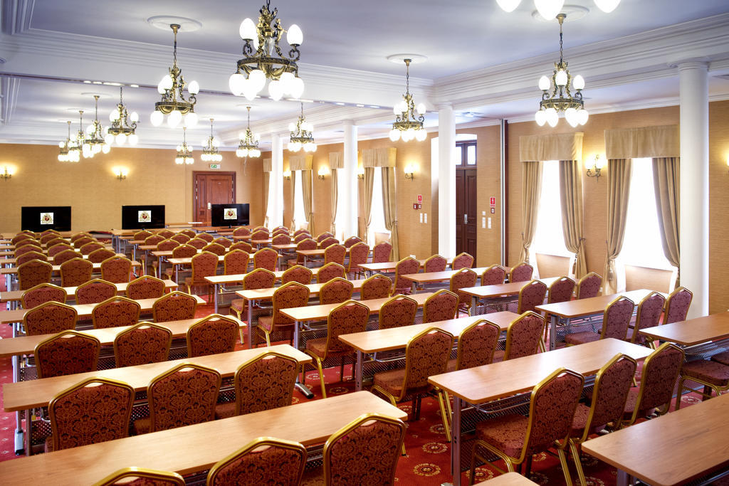 Palac Zelechow Spa & Wellness Dış mekan fotoğraf