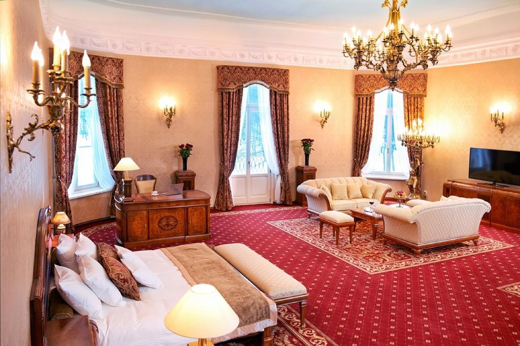 Palac Zelechow Spa & Wellness Dış mekan fotoğraf